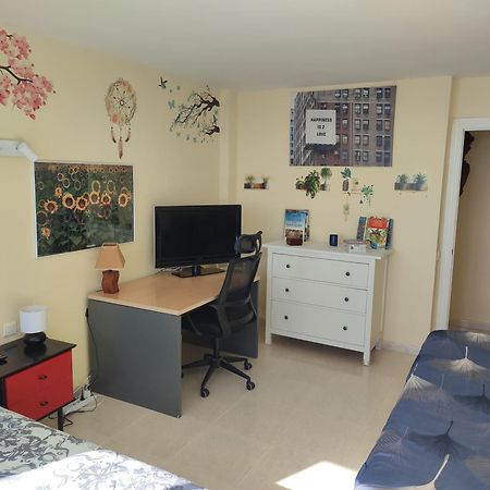 Apartamento en playa semi-privada Benalmádena Exterior foto